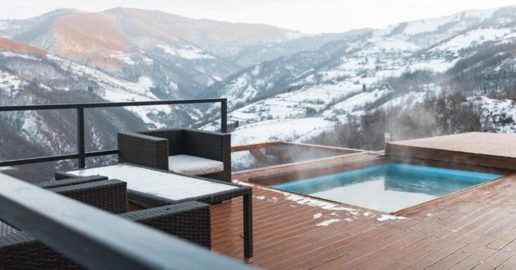 Elysium Cabin top cabana cu piscina la munte in romania