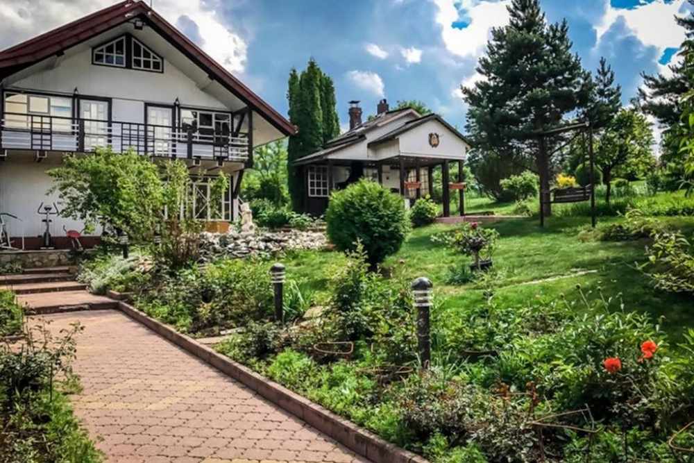 Cabana La Plai - „Idyllic Natural Setting” (Plaiul Șarului) de inchiriat in vatra dornei
