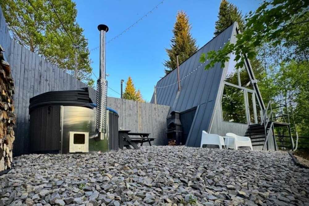 M Cabin A-Frame Predeal - Chalet romantic cu ciubăr în Bucegi